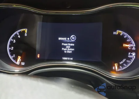 2015 Jeep Grand Cherokee Limited из США, поврежденный, VIN 1C4RJFBM4FC675445